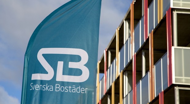 Svenska Bostäder Idun, men en flagga