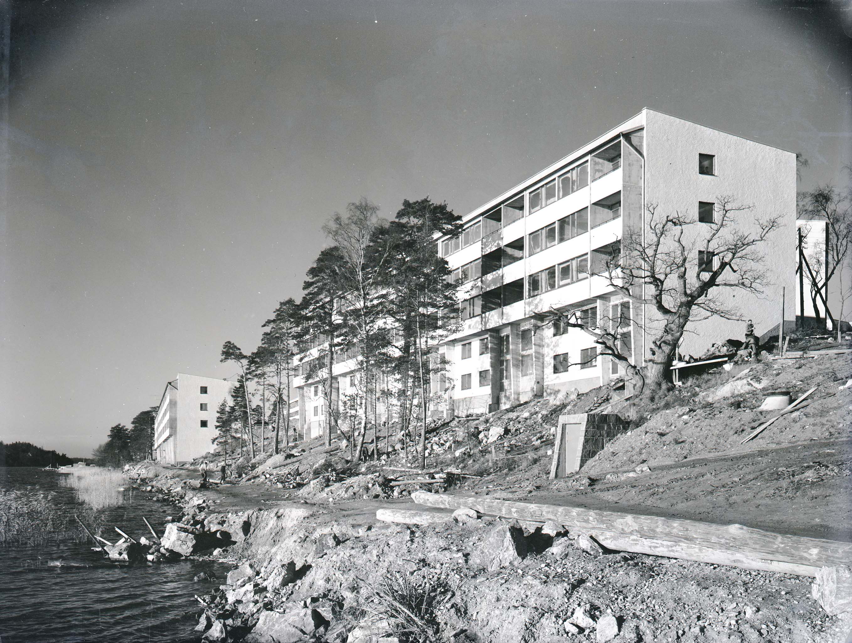 Hässelby Strand, Strandpromenad