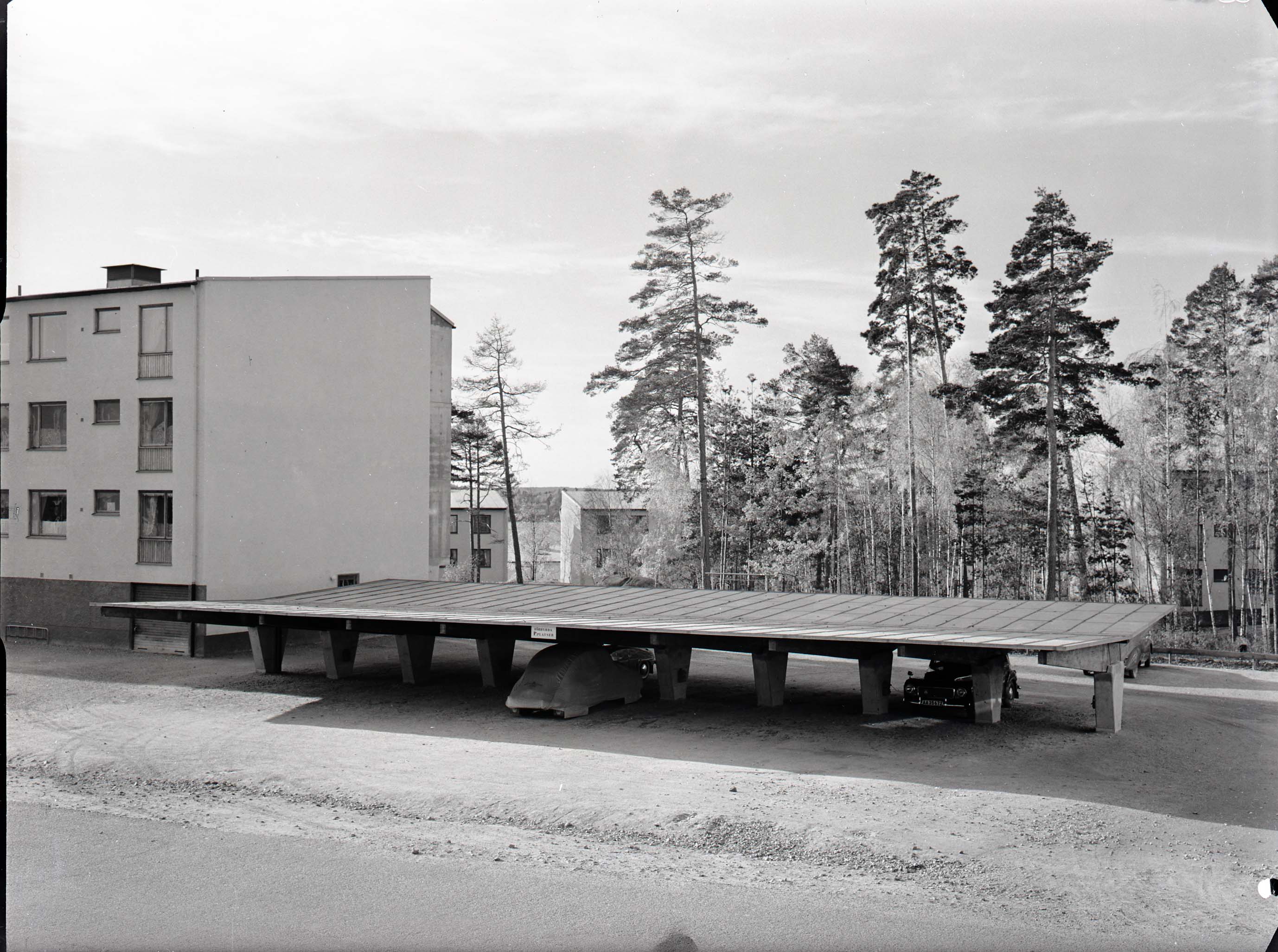 Hässelby Strand, Garagetak