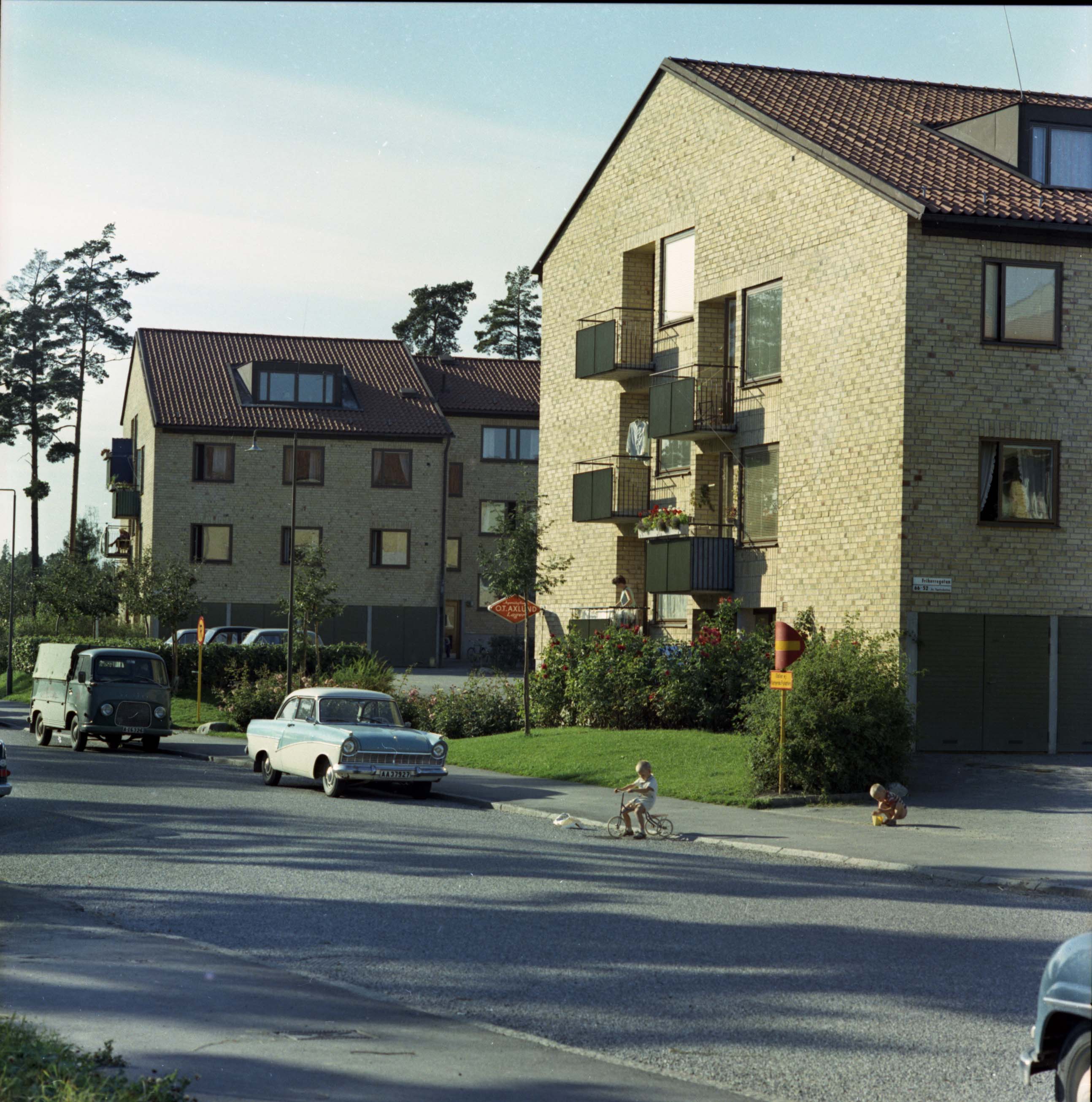 Hässelby Gård, Bostadshus