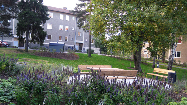 Innergården på Gashällsvägen i Söderort.