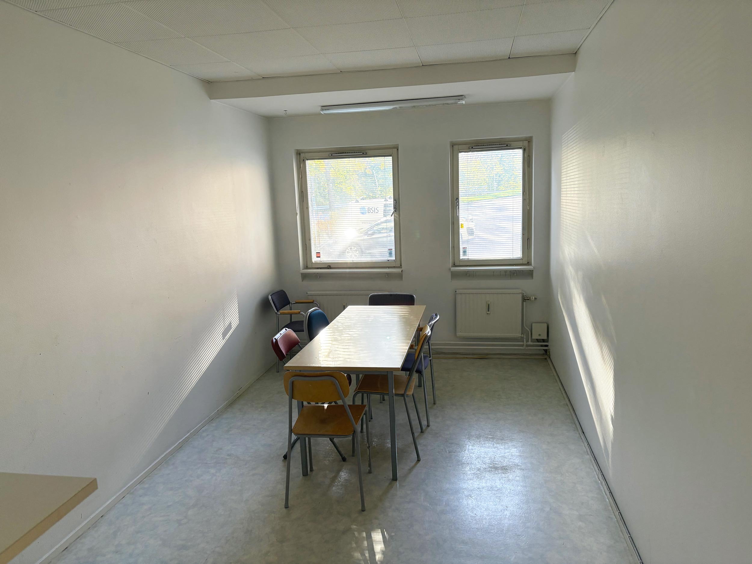 Bild på ett av kontorsrummen
