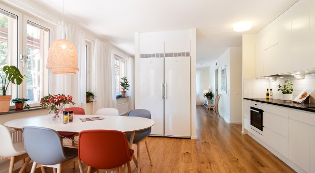 Köksdelen i visningslägenheten, kvarteret Björnlandet